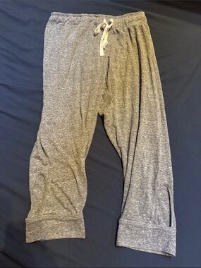 Make + Model lightweight lounge pants